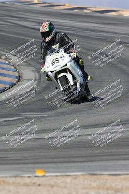media/Dec-01-2025-Moto Forza (Mon) [[2daa91e15f]]/2-Intermediate Group/Session 2 (Turns 9 and 10)/
